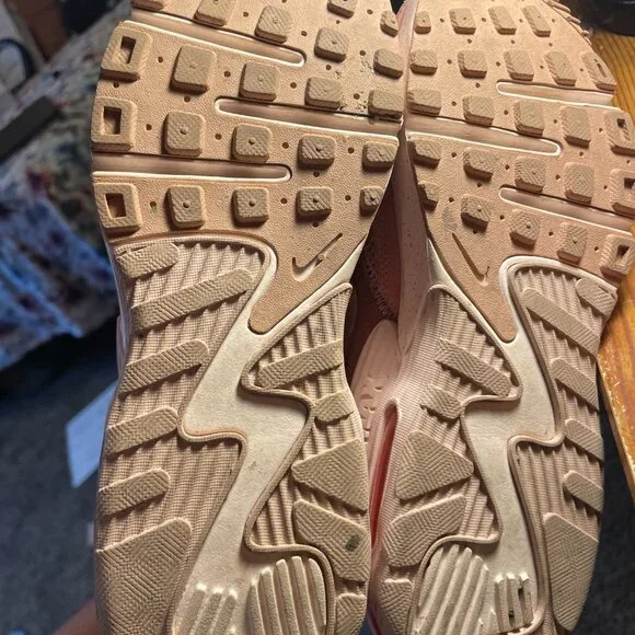 NIKE AIR MAX SNEAKERS - Picture 3 of 6